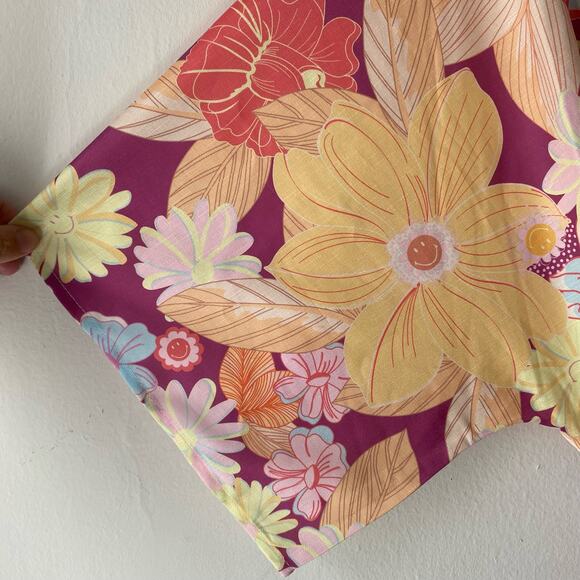 Unique Vintage + Smiley Purple Floral Wrap Midi Dress SZ 6-8 Retro Floral‎ Flowy - Picture 5 of 12